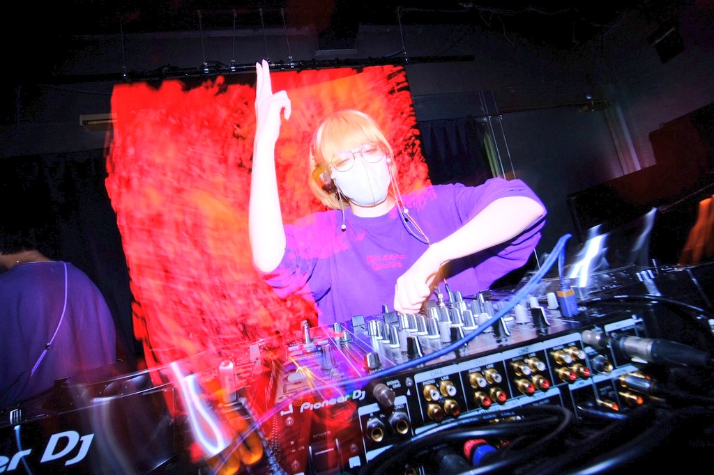 pogo_voc's tweet photo. #ボカバト

東陣営
DJ 宗教戦争 @_munikiss_ https://t.co/fGXKUXvwk4