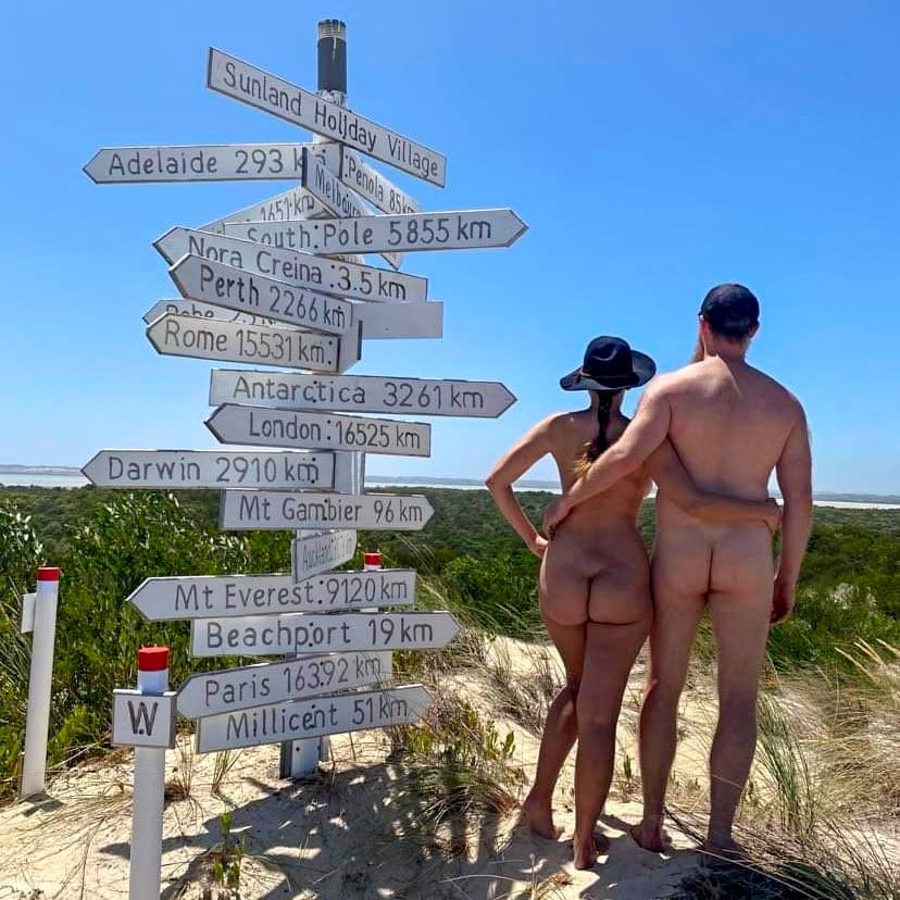 LeaveBehindAU's tweet photo. Where to next? 🪧🤷🏼‍♀️🤷‍♂️🗺️
#Travel #World #Holiday #Couple #Beach #Life #Camping #Nature #Love https://t.co/bUPwjQiNzQ
