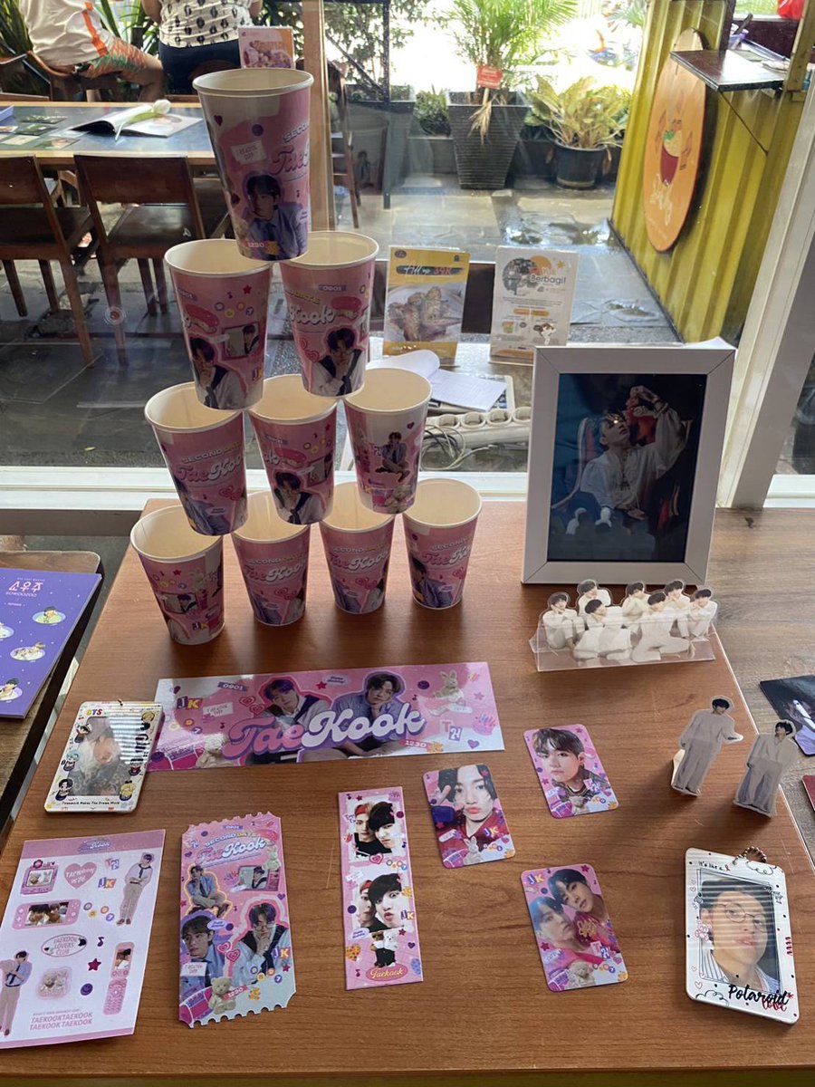 SecondDate_TK's tweet photo. ใ
ค ๐๐๐๐จ๐ง๐ ๐๐๐ญ๐ ๐๐๐๐ค๐จ๐จ๐ค
โ Our Preview for today Event!
#SecondDateTaekook
#PaperCupEvent
#Taekook #ํ๊ตญ https://t.co/kgdru8LJrG