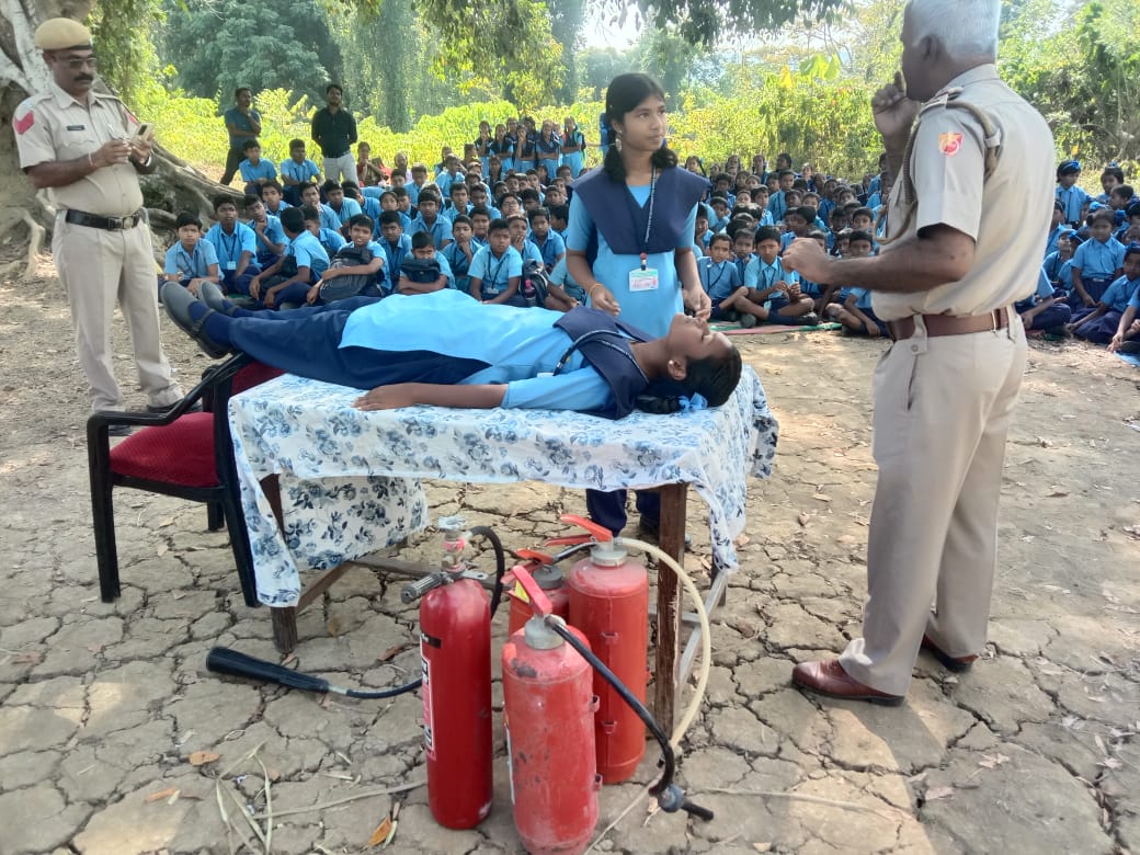 FireService_ANP's tweet photo. #Mockdrill on Disaster Management &amp; Fire Fighting was successfully conducted for 51 teachers &amp; 468 students of 
GPS Harinagar
VKVZP, K/Tala
St. Anne's School,B/Tang
GMS Rangat
by #FSBilliground #FSKadamtala #FSBaratang #FSRangat. https://t.co/jO2jg2lIEf