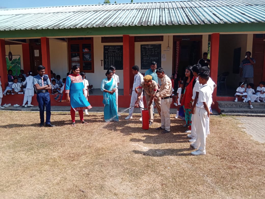 FireService_ANP's tweet photo. #Mockdrill on Disaster Management &amp; Fire Fighting was successfully conducted for 51 teachers &amp; 468 students of 
GPS Harinagar
VKVZP, K/Tala
St. Anne's School,B/Tang
GMS Rangat
by #FSBilliground #FSKadamtala #FSBaratang #FSRangat. https://t.co/jO2jg2lIEf