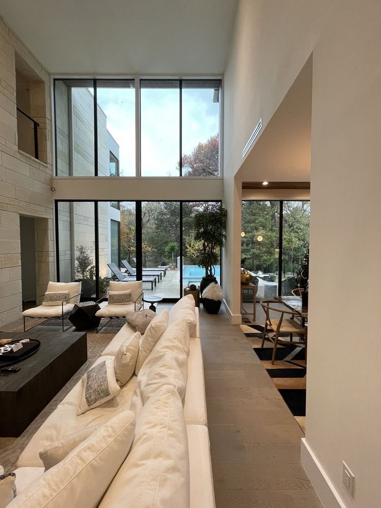 INTERIORBYHUT's tweet photo. High ceiling homes >>> https://t.co/RGRis2meDS