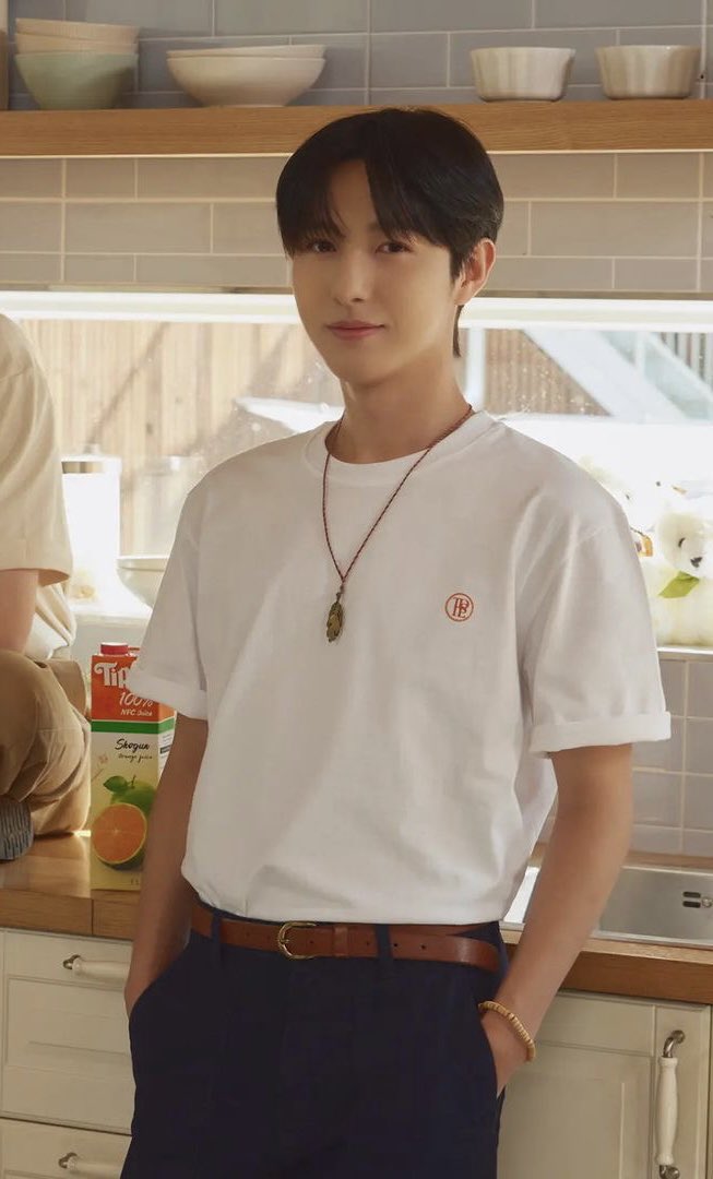 มาไทยขอที่กว้างๆให้เฮียหน่อยนะคะ อกกว้างขนาดนี้