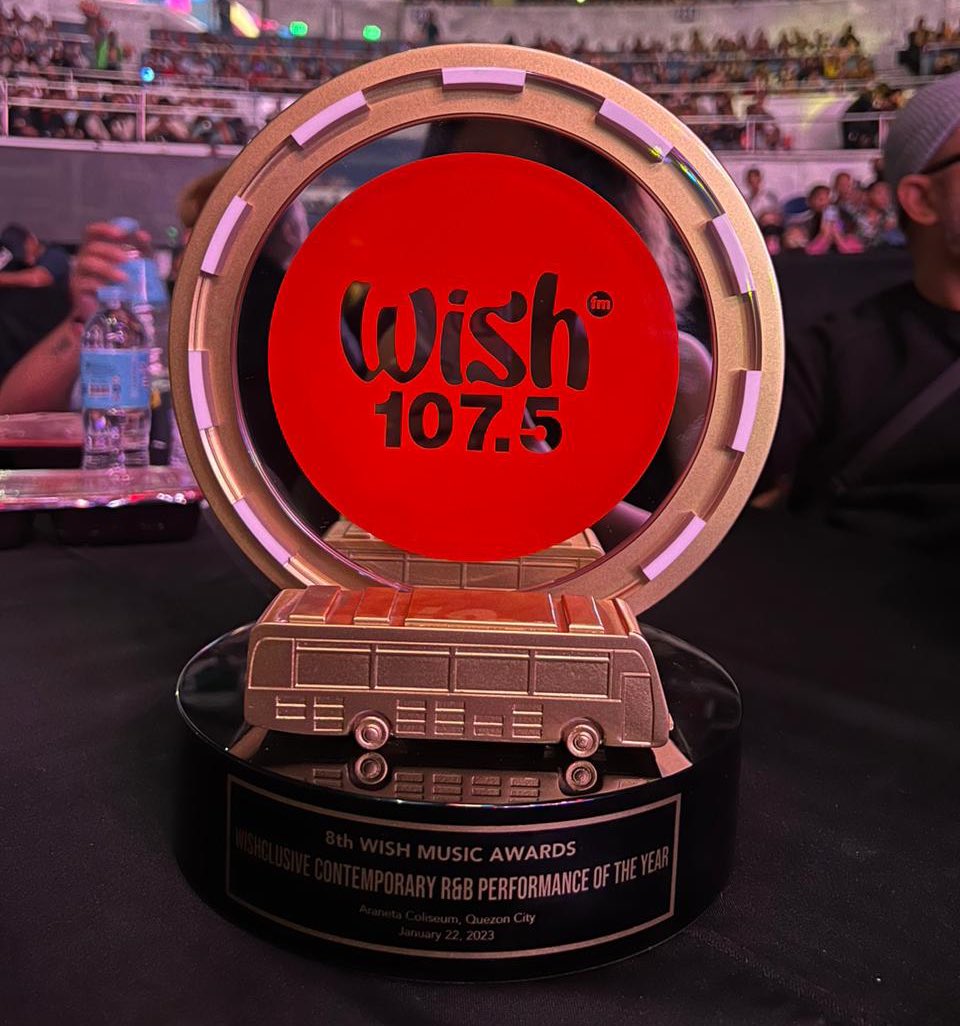 WarnerMusicPH's tweet image. Congratulations to our favorite duo, @LeanneAndNaara, for winning Wishclusive Contemporary R&amp;amp;B Performance of the Year! ♥️

#WishMusicAwards