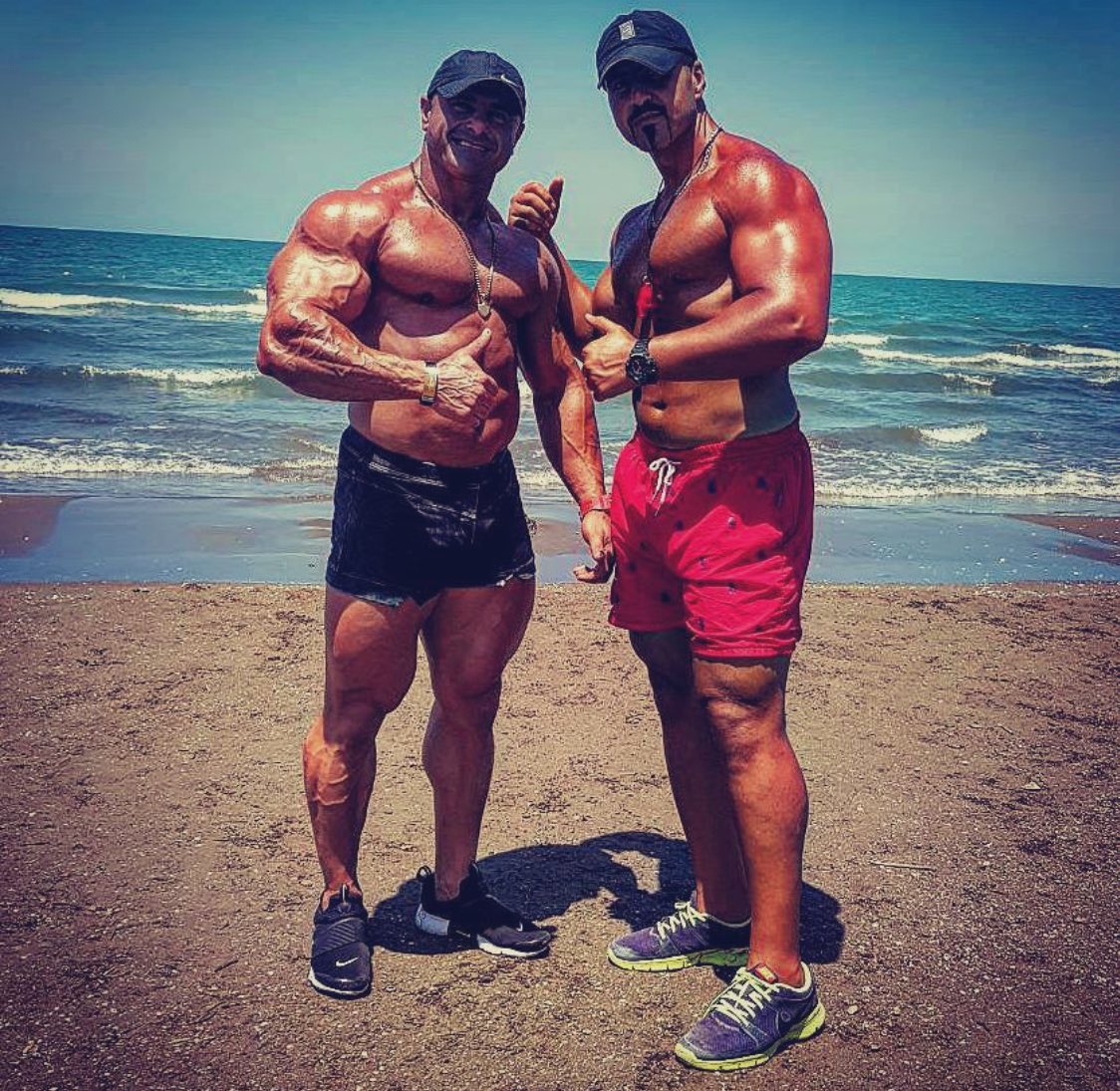 MiddleGiants's tweet photo. Hot iranian bodybuilder beasts ready to destroy your bussy. Which muscle beast would you rather get destroyed by? VOTE BELOW #musclehunks #musclebeasts #muscleworship #iwantmuscles #menarehot https://t.co/qrkTBS3mXk