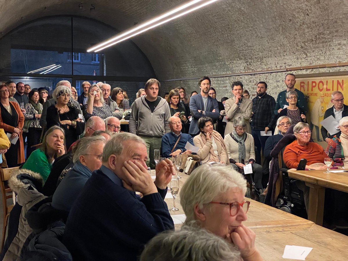 GroenIeper's tweet image. Gisteren genoten van de eerste nieuwjaarsreceptie sinds 2020! 💚 

Veel blije gezichten van over heel West-Vlaanderen, meer dan 100 aanwezigen en een fantastische tentoonstelling over Louise De Hem kleurde de dag. 🎉