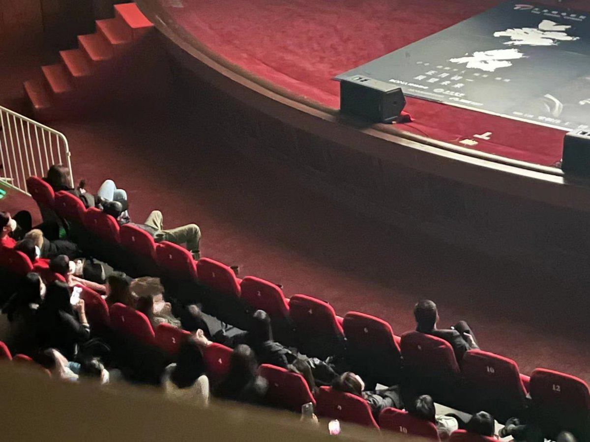 💚8️⃣5️⃣💚💫 啵啵平安喜乐💚 on Twitter "RT nahz_oaix wang yibo is currently