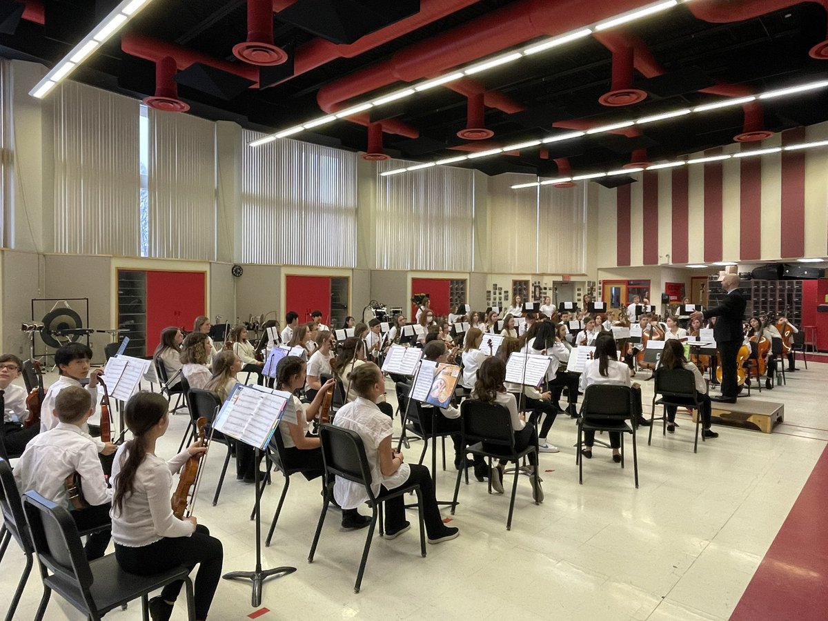 NYSSMAZone7's tweet photo. Outstanding performances at the Saratoga-Warren All County orchestra and jazz festival at Glens Falls! Congrats to all! https://t.co/nCEdKgYw1q
