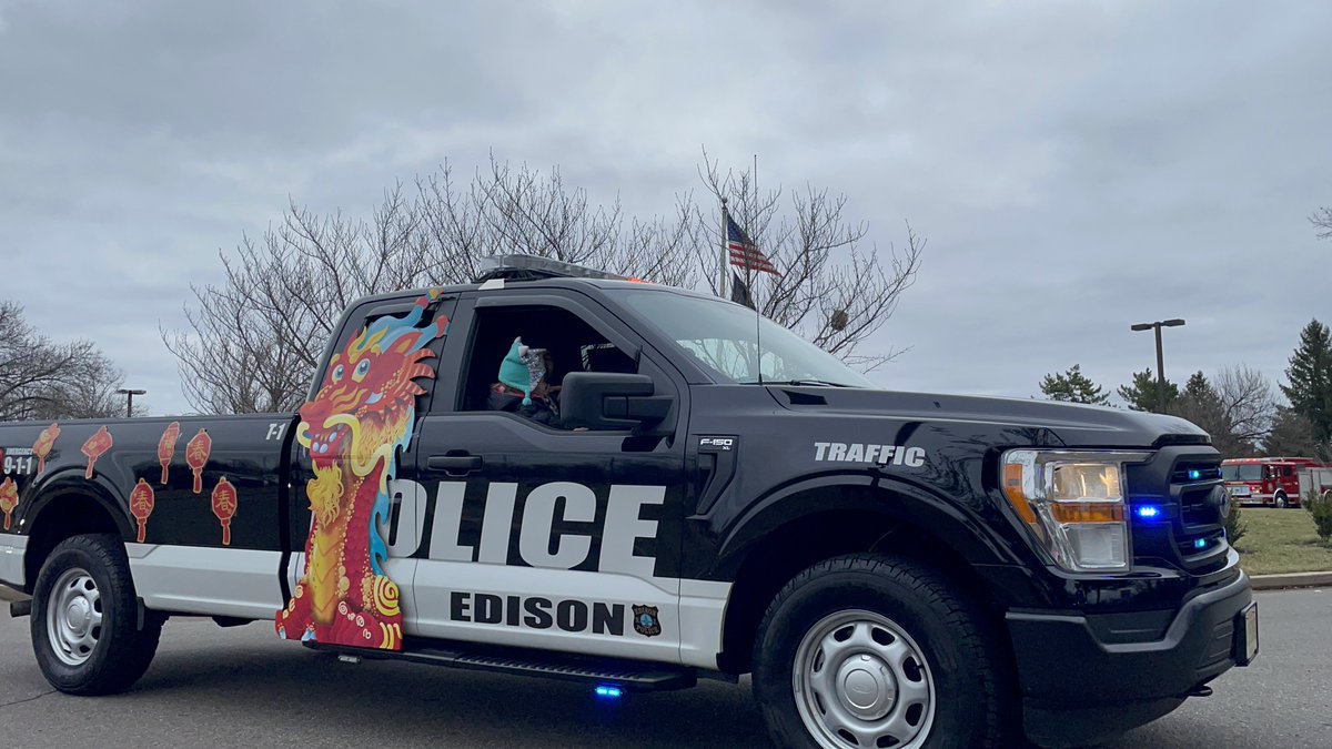 TheEdisonSun's tweet image. Edison welcomes Lunar New Year in festive style

centraljersey.com/2023/01/22/edi…

Check out the video short of the Lion Dance -- youtube.com/shorts/Bti6q8P…