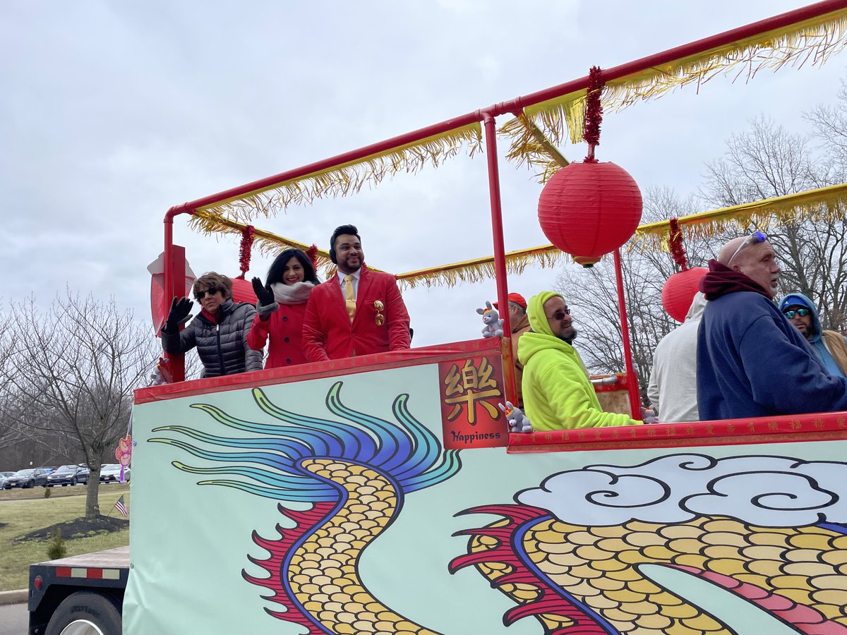 TheEdisonSun's tweet image. Edison welcomes Lunar New Year in festive style

centraljersey.com/2023/01/22/edi…

Check out the video short of the Lion Dance -- youtube.com/shorts/Bti6q8P…