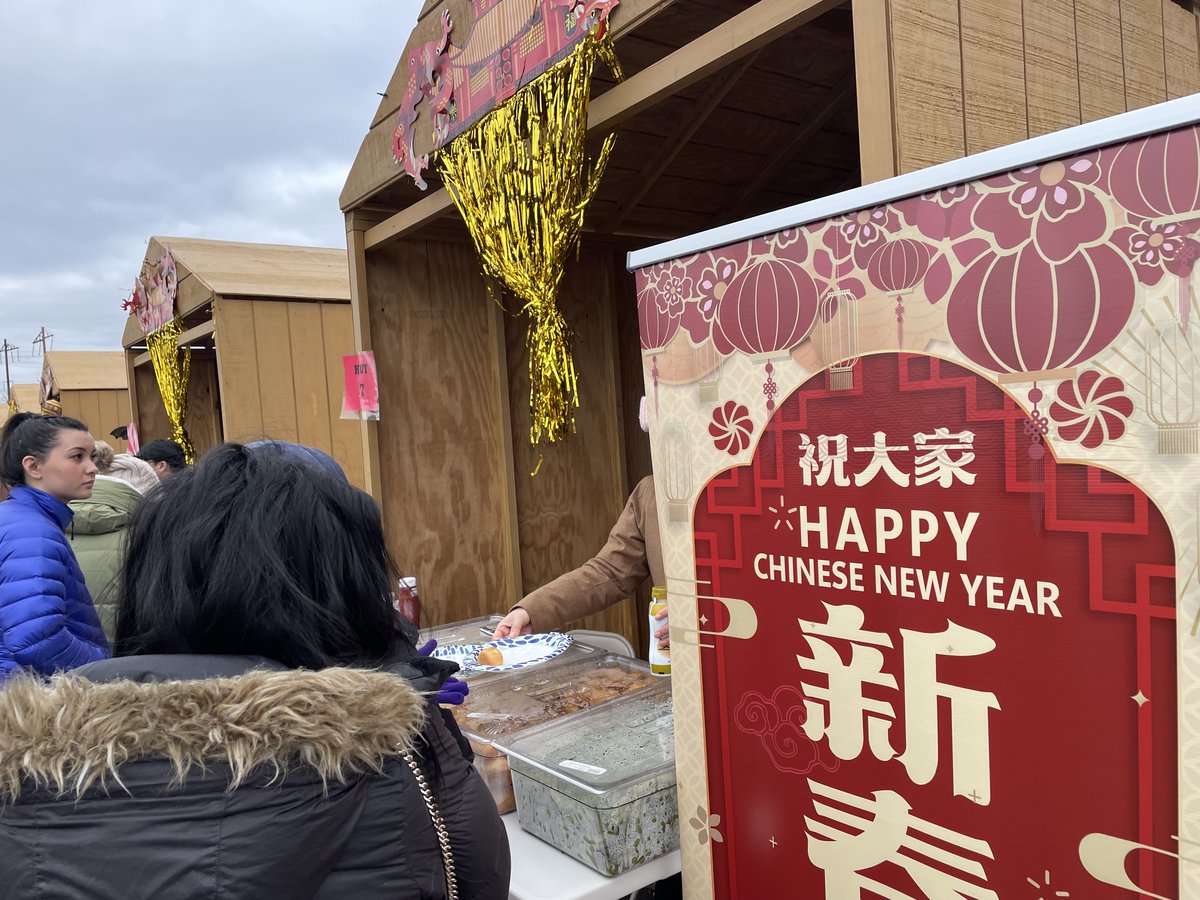 TheEdisonSun's tweet image. Edison welcomes Lunar New Year in festive style

centraljersey.com/2023/01/22/edi…

Check out the video short of the Lion Dance -- youtube.com/shorts/Bti6q8P…