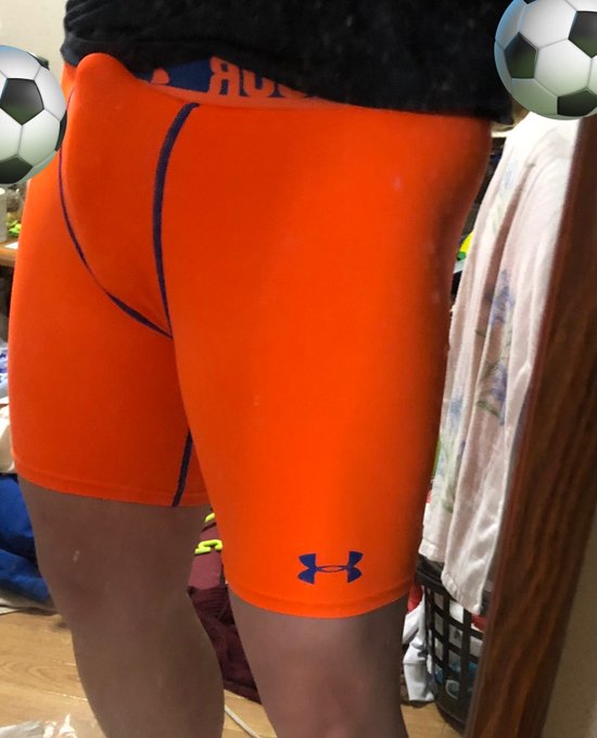 女の子とバチボコセックスしたのにスパッツ穿いたらボッキしてる変態を助けてください💦 https://t.co/WhazcNZYrd<a href="/tag/%E6%96%B0%E3%81%97%E3%81%84%E3%83%97%E3%83%AD%E3%83%95%E3%82%A3%E3%83%BC%E3%83%AB%E7%94%BB%E5%83%8F"class="tags"><span>#新しいプロフィール画像</span></a>