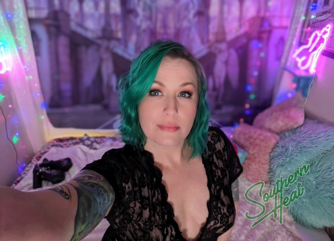 Here's to ACC hitting 39,000 members! 🎉 #adultcontentcreators #reddit #mod #camgirlِ #milf #Discord https://t<a href="/tag/adultcontentcreators"class="tags">#adultcontentcreators</a><a href="/tag/milf"class="tags"><span>#milf</span></a><a href="/tag/mod"class="tags"><span>#mod</span></a><a href="/tag/reddit"class="tags"><span>#reddit</span></a><a href="/tag/discord"class="tags"><span>#discord</span></a><a href="/tag/camgirl%D9%90"class="tags"><span>#camgirlِ</span></a>