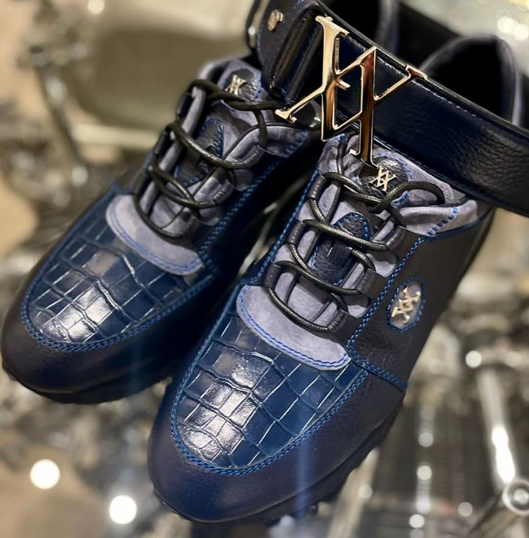 WinaClassic's tweet photo. Sneakers reinvented. 

#winaclassicuganda #qualityandelegance #gardencitykampala #artioli #madeinitaly #shoes #luxurylife https://t.co/agRjbYoEwM