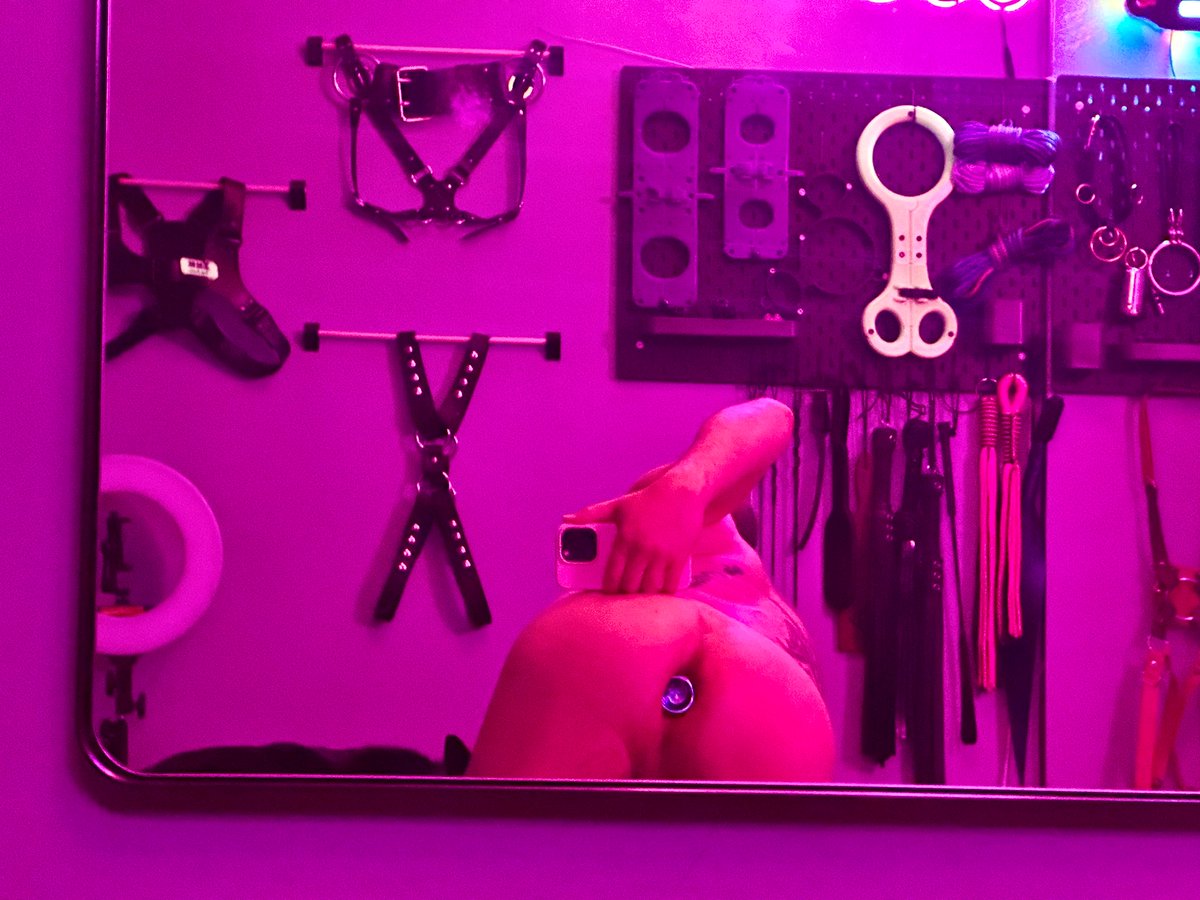 I found jeweled butt plugs in larger sizes finally. How does it look?