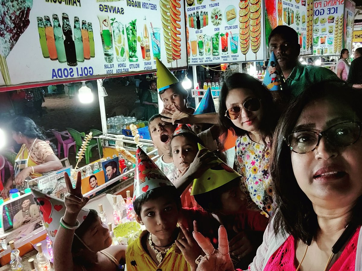 itsdevanie's tweet photo. #SushantDay
#SushantMoon
#SushantMonth
#SushanthMonth
#SSRBirthdayCelebration
#ChennaiSeaBeach
#KanyakumariVivekanandaRock
Celebrated SSR Birthday with @itsSSR, Chennai Kids, @PriyaAlka & lots of fans of SSR from different states of India in CHENNAI & KANYAKUMARI respectively. https://t.co/rvN2ETqrxj