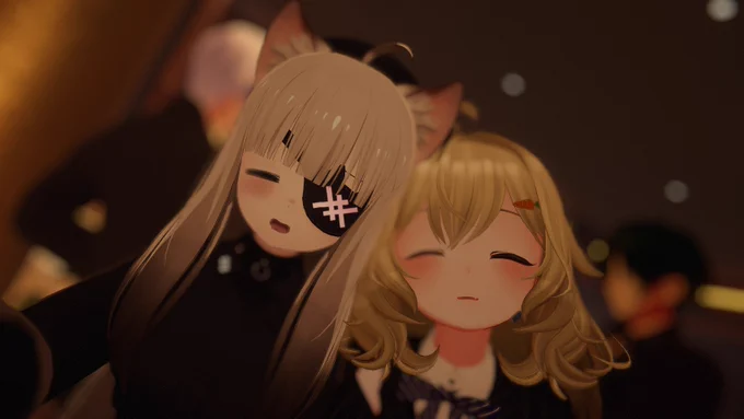 1/20の皆さんとのツーショ写真撮るのむずかしい…VRになってから初めてりーあさんにお会いできましたやった～～ユギミヨ仲間で盛り上がったわ～らびっとさん、ギミック満載でご本人はほにゃほにゃで可愛かったです 