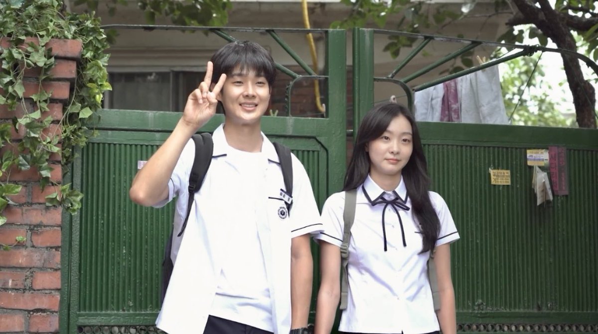 DamShik_Daily's tweet photo. You will always be special 💙💛

#OurBelovedSummer
#ChoiWooShik #최우식
#KimDaMi #김다미 https://t.co/8CwcD0KSmd