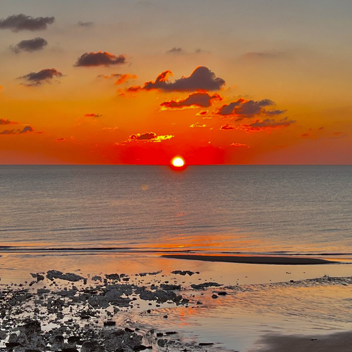angloswissguy's tweet image. Snapshots from a beautiful Saturday spent on the #SevenSisters and #Cuckmere Valley #ThePhotoHour