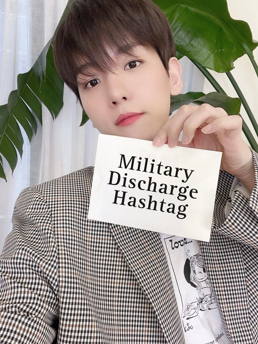 BBHGlobalUnion's tweet photo. 🥁 BBH MILITARY DISCHARGE HT 🥁

Calling to our creative and wonderfull #BAEKHYUN's fans around the world to come out with ideas for the celebration hashtag for his military discharge!

Form will be closed by Jan 27th 23:59 KST

🖇 https://t.co/WP8yJtgS4z

#백현 @B_hundred_Hyun https://t.co/c1y3zYB8TF