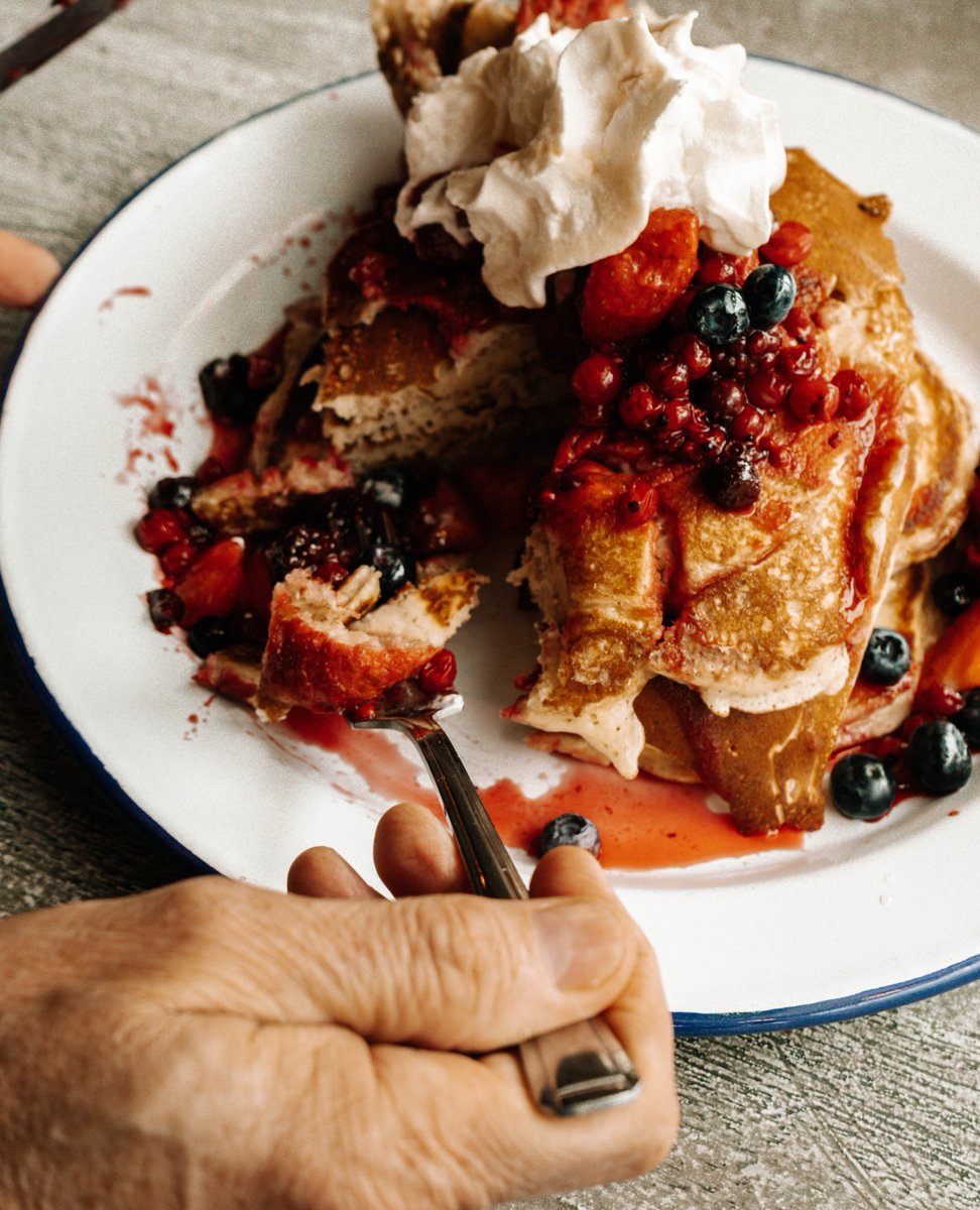 Can any duo beat Breakfast and Blue’s? 

Don’t forget we’re offering 20% off Breakfast and Kids eat for £2 (until 12pm) at all our locations, so book your table now bluessmokehouse.com/locations/ 

Ts and cs apply bluessmokehouse.com/promotions-ter…