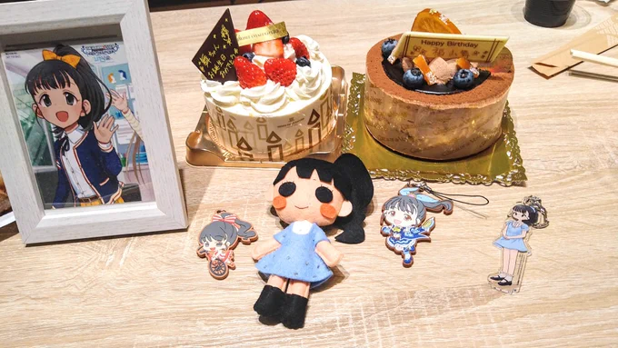 昨日今日で舞Pお誕生日オフ会とアニカフェ行ってきましためちゃめちゃ楽しかった〜ランダムも完勝してしまいここで人生締めたくなっちゃったな 