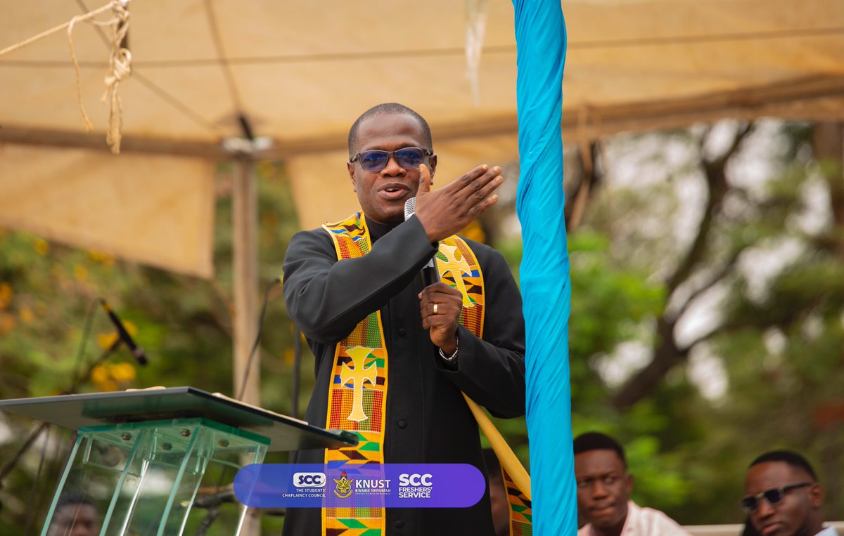 Thevokofficial's tweet photo. “If you never eat up pizza at home but you start eating it because you are currently at the University, it becomes a sin”❗👀

Rev.Dr. Joseph Acheampong https://t.co/cjOsQSpszi