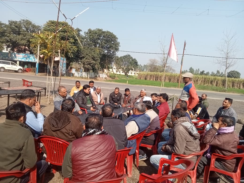 DrVisha64036545's tweet photo. Sensitisation of private Artificial Inseminators for upcoming Accelerated Breed Improvement Programme with Sex Sorted Semen under Rashtriya Gokul Mission Scheme of DAHD in the presence of Chief Executive Officer Uttarakhand Livestock Development Board . https://t.co/L6jP3Fo1MW