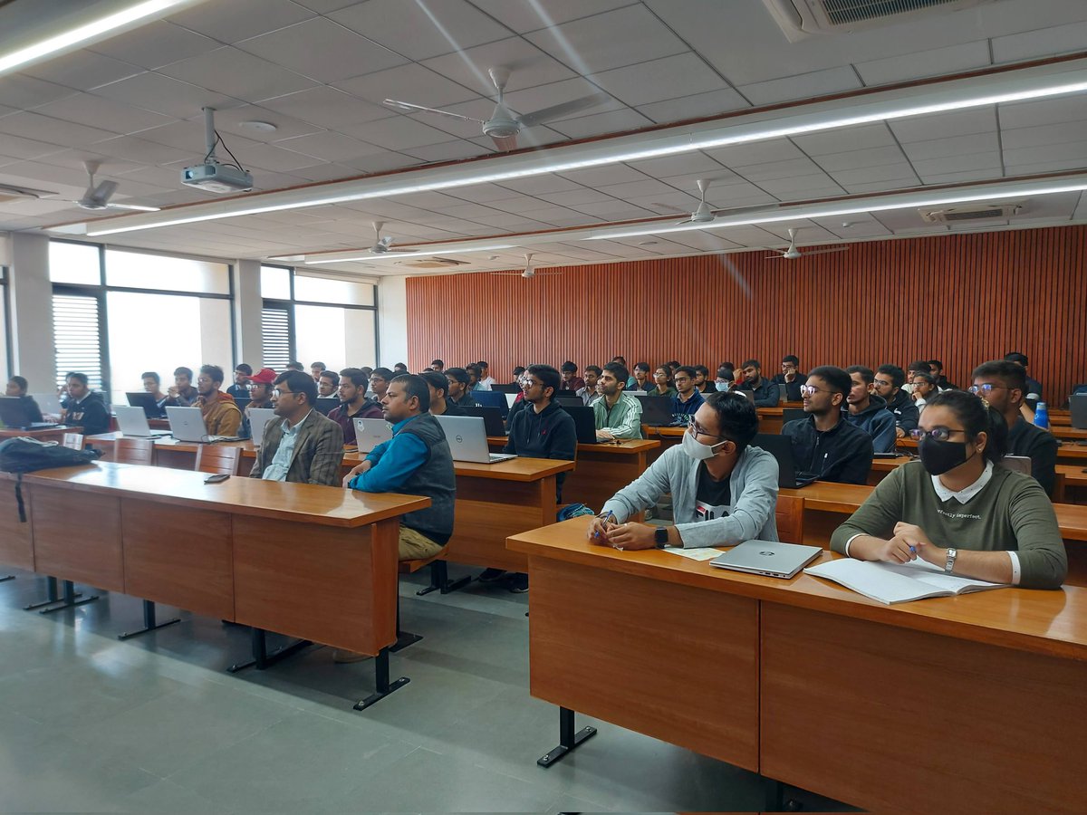 LaxdipPatel's tweet image. Glimpses of Microsoft Azure Cloud Day 2.0   Organized by @azdevahmedabad  at @pdewwww , @StudentsofPDPU  on 21 January It&apos;s very amazing interaction with students Learn,Practice and Study about cloud.
@AmreDarpan @_vidhi32 @azdevindia 
#azurecommunity  #azurecloud #Cloud