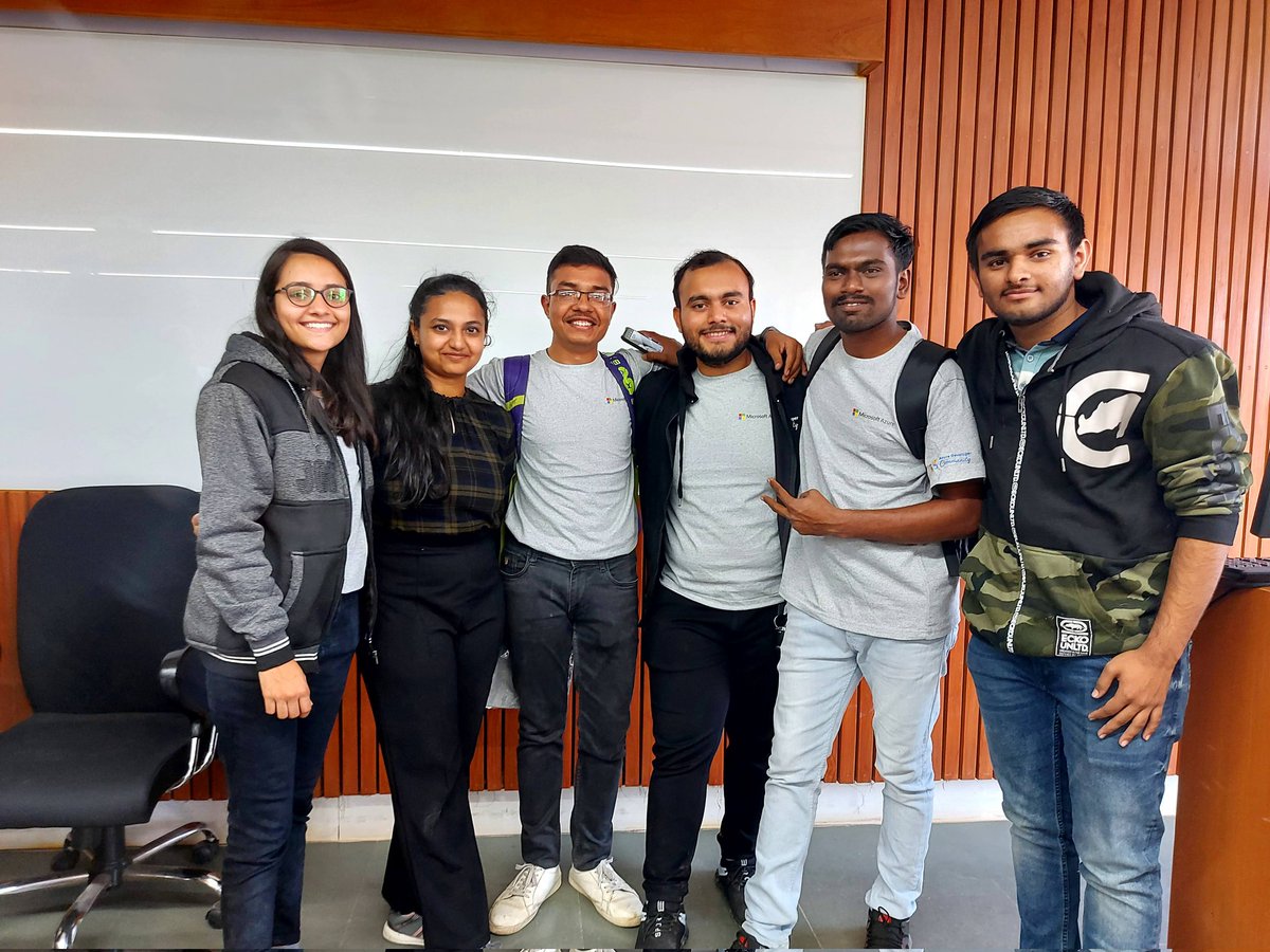 LaxdipPatel's tweet image. Glimpses of Microsoft Azure Cloud Day 2.0   Organized by @azdevahmedabad  at @pdewwww , @StudentsofPDPU  on 21 January It&apos;s very amazing interaction with students Learn,Practice and Study about cloud.
@AmreDarpan @_vidhi32 @azdevindia 
#azurecommunity  #azurecloud #Cloud