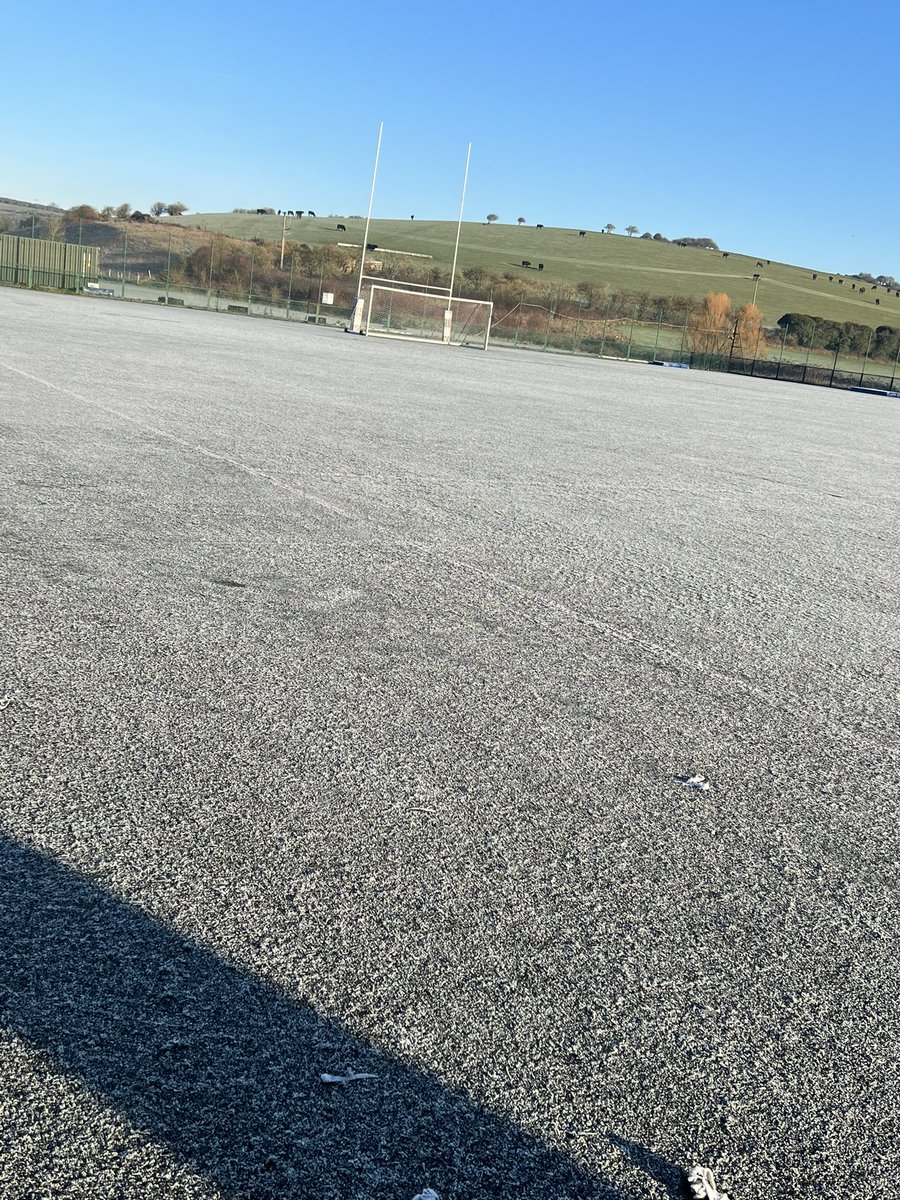marleyambler's tweet photo. Refs happy this pitch isn’t slippy… game on!! https://t.co/wIy75wVahv