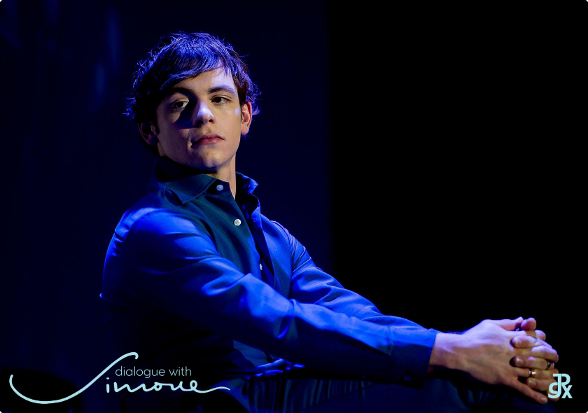 TONIGHT: Simone welcomes <a href="/TheTazewellEra/">The Tazewell Era</a> singer <a href="/HaydenTazewell/">Hayden Tazewell</a>, who dishes on his multi-tasking career, and gives a few semi-spoiler details on the upcoming second season (also known as Part 3) of his Netflix series, “The Dark Escapades of Veronica” (#TDEOV). #DialogueWithSimone