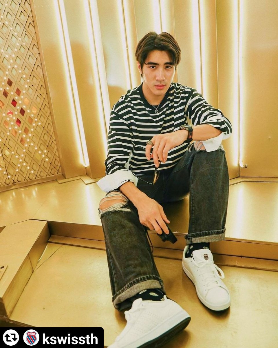 PeterPanzz_OFC's tweet image. #Repost - @kswissth
𝗞.@peterpanzz_w 𝗹𝗼𝗼𝗸𝗶𝗻𝗴 𝗮𝗺𝗮𝘇𝗶𝗻𝗴 𝗶𝗻 𝘄𝗵𝗶𝘁𝗲, 𝘄𝗲𝗮𝗿𝗶𝗻𝗴 𝗼𝘂𝗿 𝗰𝗹𝗮𝘀𝘀𝗶𝗰 𝘀𝗻𝗲𝗮𝗸𝗲𝗿𝘀👟
👉𝗖𝗼𝗹𝗼𝗿: 𝗪𝗵𝗶𝘁𝗲-𝗚𝗼𝗹𝗱 / 𝗕𝗹𝗮𝗰𝗸 / 𝗪𝗵𝗶𝘁𝗲-𝗡𝗮𝘃𝘆 / 𝗪𝗵𝗶𝘁𝗲-𝗕𝗹𝗮𝗰𝗸
#KswissThailand #CourtCasper 
#peterpanzz_w
