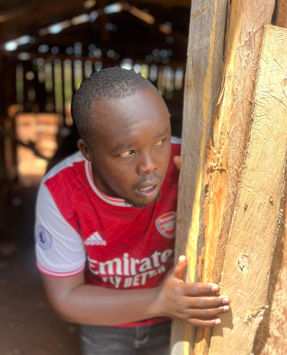 NkwamaSimon's tweet photo. When Arsenal sense the Manchester united foot steps🤣🤣😂 https://t.co/06jl1Hlz7r