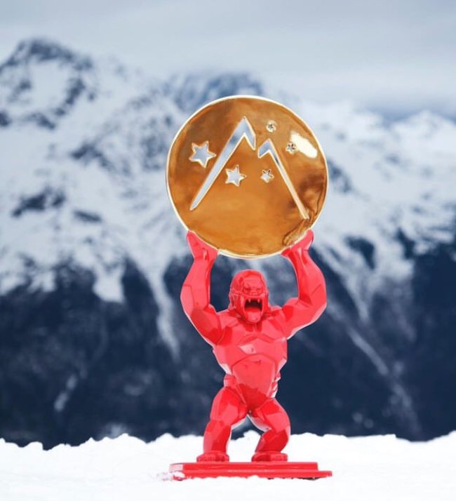 MDCournot's tweet photo. Merci au @Festivalpedhuez d’avoir récompensé notre travail sur « 38°5, quai des orfèvres » ! #dop #directeurdelaphoto #chefop https://t.co/NxSGX3265K