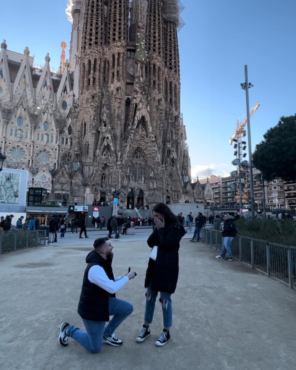 _Bethh_11's tweet photo. Barcelona, you’ve been a dream 💍🤍 https://t.co/D5jYJoxZZo