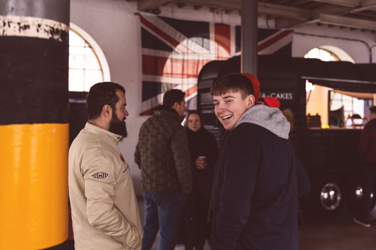 Takona_official's tweet image. Yesterday we got together with an amazing group of people. 

A mix of prize givers and prize winners at a brilliant new place. 

A brilliant morning, and a nice way to celebrate raising a decent chunk of money for @theCALMzone 

📸 by @NWVT