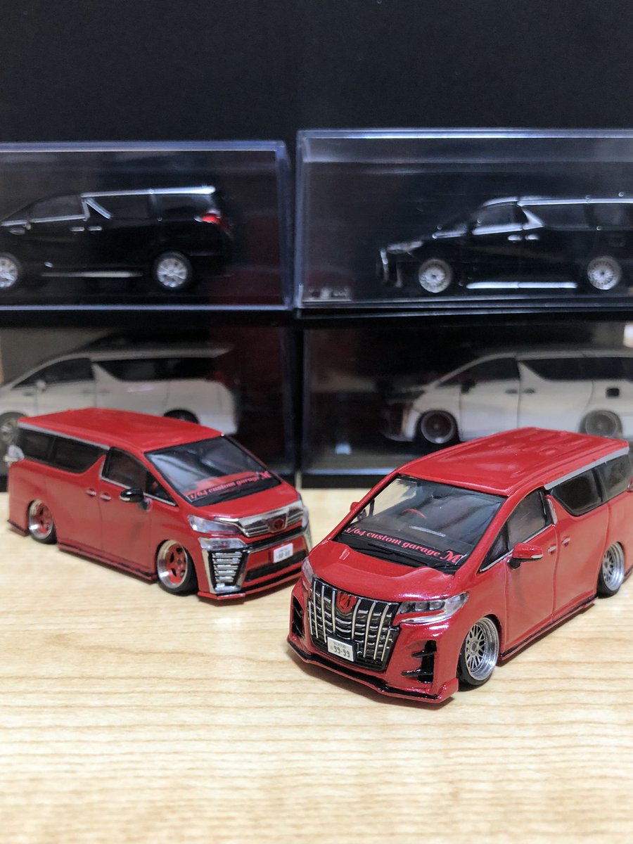 64Remake's tweet photo. #ホビージャパン 
 #hobbyJAPAN
 #HJ64
 #30後期アルファード
 #ミニカーカスタム
 #ミニカー改造

アルファード後期カスタム9割完了しました😁

シャーシは黒のアルファードからお借りして
完成イメージをw

クールレーシングのエアロに見えるかな？w

ヴェルファイアとツーショットも🤗 https://t.co/22ywtSGzVN