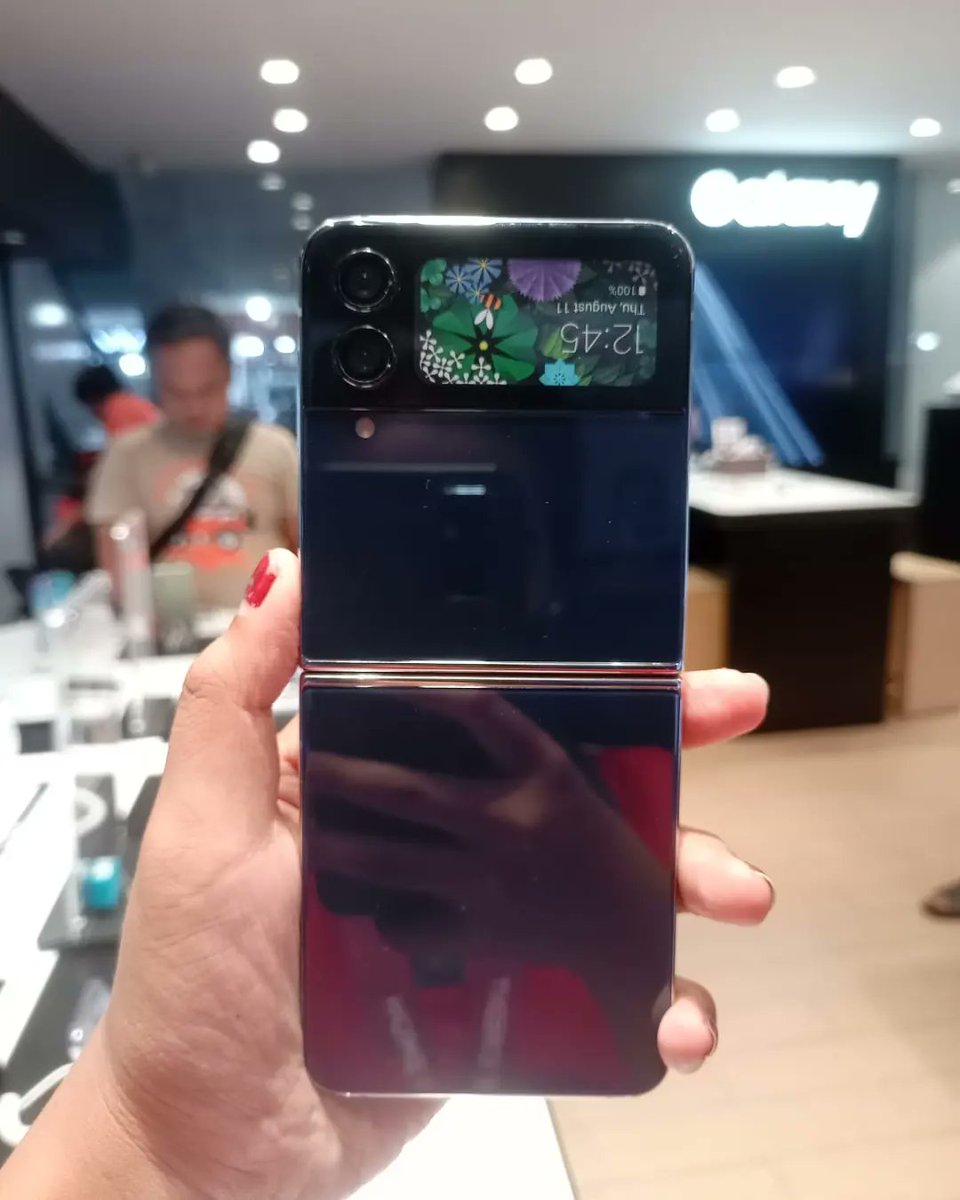 Yuk yang mau ganti handphone bisa langsung dapatkan Samsung galaxy Z flip4 nya dengan berbagai promo menarik dari home credit Indonesia, syaratnya mudah hanya perlu E-KTP saja
Yuk jdi tunggu apalagi, segera ajukan pembiayaan barangmu, bisa langsung hubungi saya +62 895-4177-59834