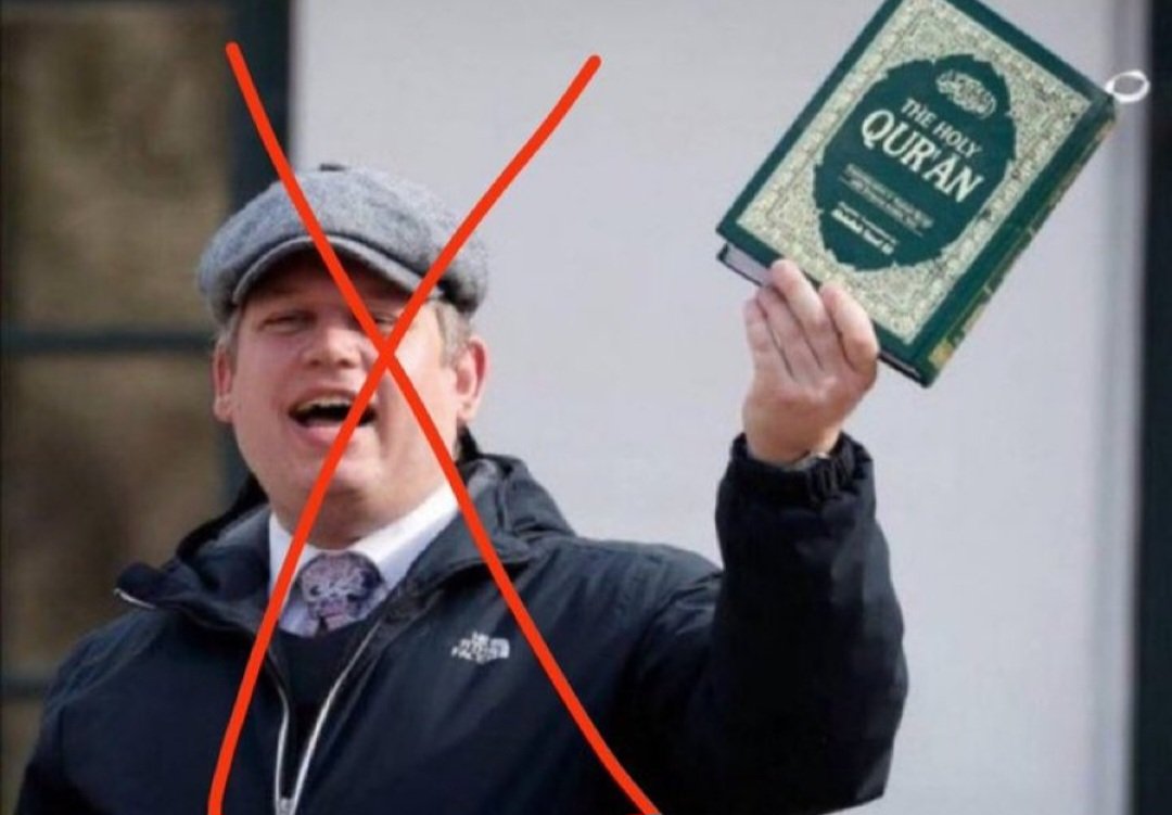 Nasıl ki biz her dine saygı gosteriyorsak onlarda bizim dinimize ve kutsal kitabimiz Kur'an-i Kerim'e saygı göstermelidir. Bu ifade özgürlüğü değildir. STOP SWEDEN ‼️
