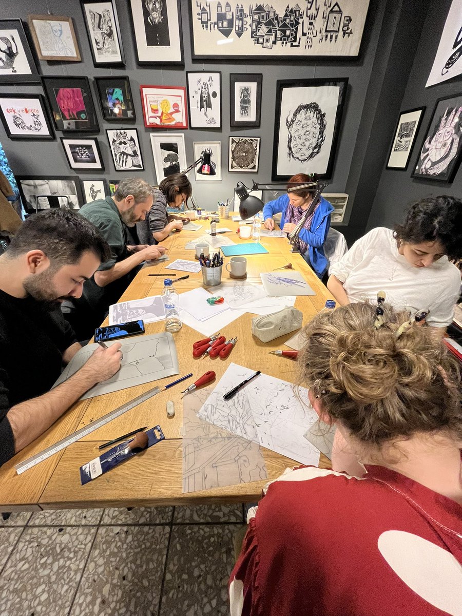 Dersler devam ediyor🥂🍾 #linolbaskı #linocutprint