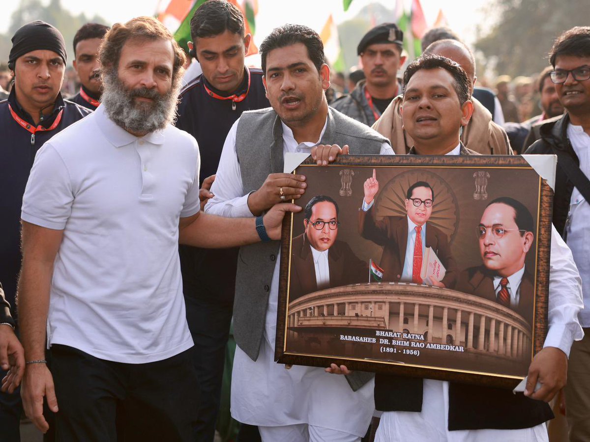 Bihar Youth Congress (@iycbihar) on Twitter photo рдЖрдУ рдПрдХ рдРрд╕реЗ рднрд╛рд░рдд рдХреА рдУрд░ рдЪрд▓реЗрдВ рдЬрд╣рд╛рдВ...
рдпреБрд╡рд╛рдУрдВ рдХреЗ рд▓рд┐рдП рд░реЛрдЬрдЧрд╛рд░
рдмрдЪреНрдЪреЛрдВ рдХреЗ рд▓рд┐рдП рдкреНрдпрд╛рд░
рдмреБрдЬреБрд░реНрдЧреЛрдВ рдХрд╛ рд╕рдореНрдорд╛рди
рджреЗрд╢ рдХреЗ рдкреНрд░рддрд┐ рд╕реНрд╡рд╛рднрд┐рдорд╛рди рд╣реЛ
#BharatJodoYatra ЁЯЗоЁЯЗ│ рдЖрдУ рдПрдХ рдРрд╕реЗ рднрд╛рд░рдд рдХреА рдУрд░ рдЪрд▓реЗрдВ рдЬрд╣рд╛рдВ...
рдпреБрд╡рд╛рдУрдВ рдХреЗ рд▓рд┐рдП рд░реЛрдЬрдЧрд╛рд░
рдмрдЪреНрдЪреЛрдВ рдХреЗ рд▓рд┐рдП рдкреНрдпрд╛рд░
рдмреБрдЬреБрд░реНрдЧреЛрдВ рдХрд╛ рд╕рдореНрдорд╛рди
рджреЗрд╢ рдХреЗ рдкреНрд░рддрд┐ рд╕реНрд╡рд╛рднрд┐рдорд╛рди рд╣реЛ
#BharatJodoYatra ЁЯЗоЁЯЗ│