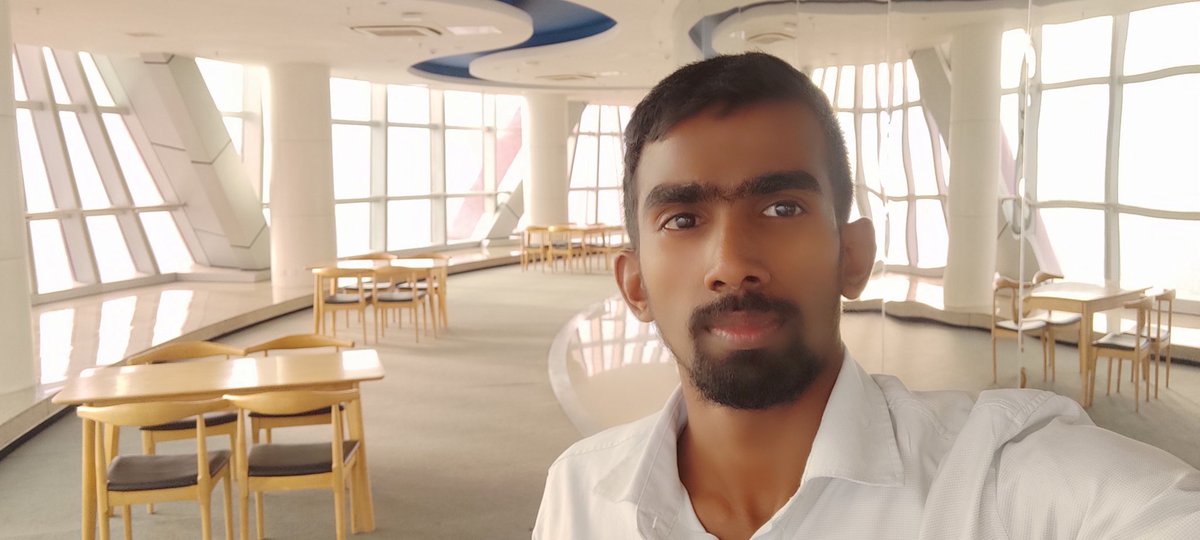 KakaronHub's tweet photo. Lotus fawor in Sri Lanka https://t.co/i42TMVGyfe