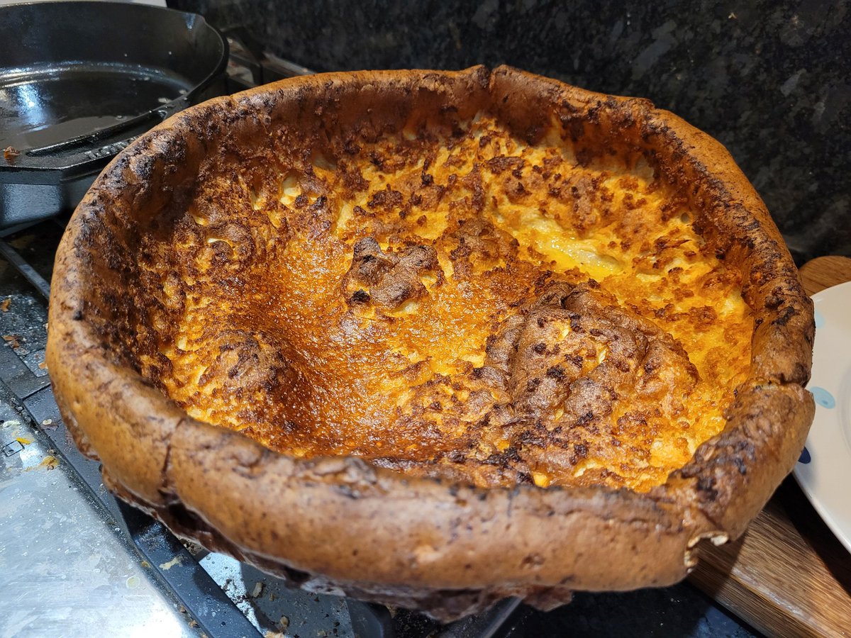 missmatherbakes's tweet photo. This mornings breakfast - baked pancake (also known as Dutch baby or German pancake).  My 3 year old thought we were having Yorkshire pudding for breakfast! Very tasty with maple syrup blueberries and thick yogurt 🍁 🥞 🫐
Recipe from @Beccambristow https://t.co/99ysFjpGYg https://t.co/AFZQvx1F74