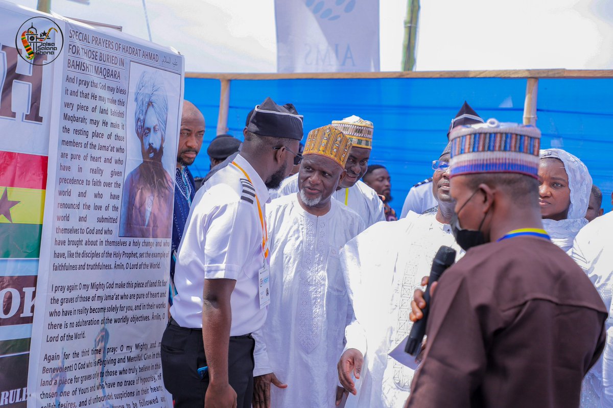GhanaJalsa's tweet image. #Wasiyyat Secretariat taking Ameer and the Vice President as well as other guests through the activities of the Secretariat @ #JalsaSalana #Ghana 2023