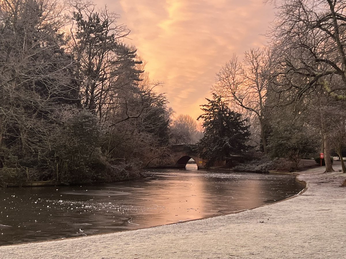 stevewashbourne's tweet photo. "The color of springtime is in
flowers; the color of winter is in our
imagination” (Terri Guillemets)
#Morningrun
#TCSLM
#Wk3
#nofilter https://t.co/A5jZQixcGN