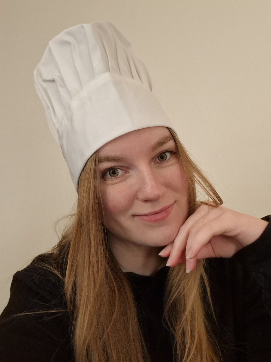 Chef Vero at the ready!

Our first charity stream of the year starts in a couple hours! See you there 🥰
