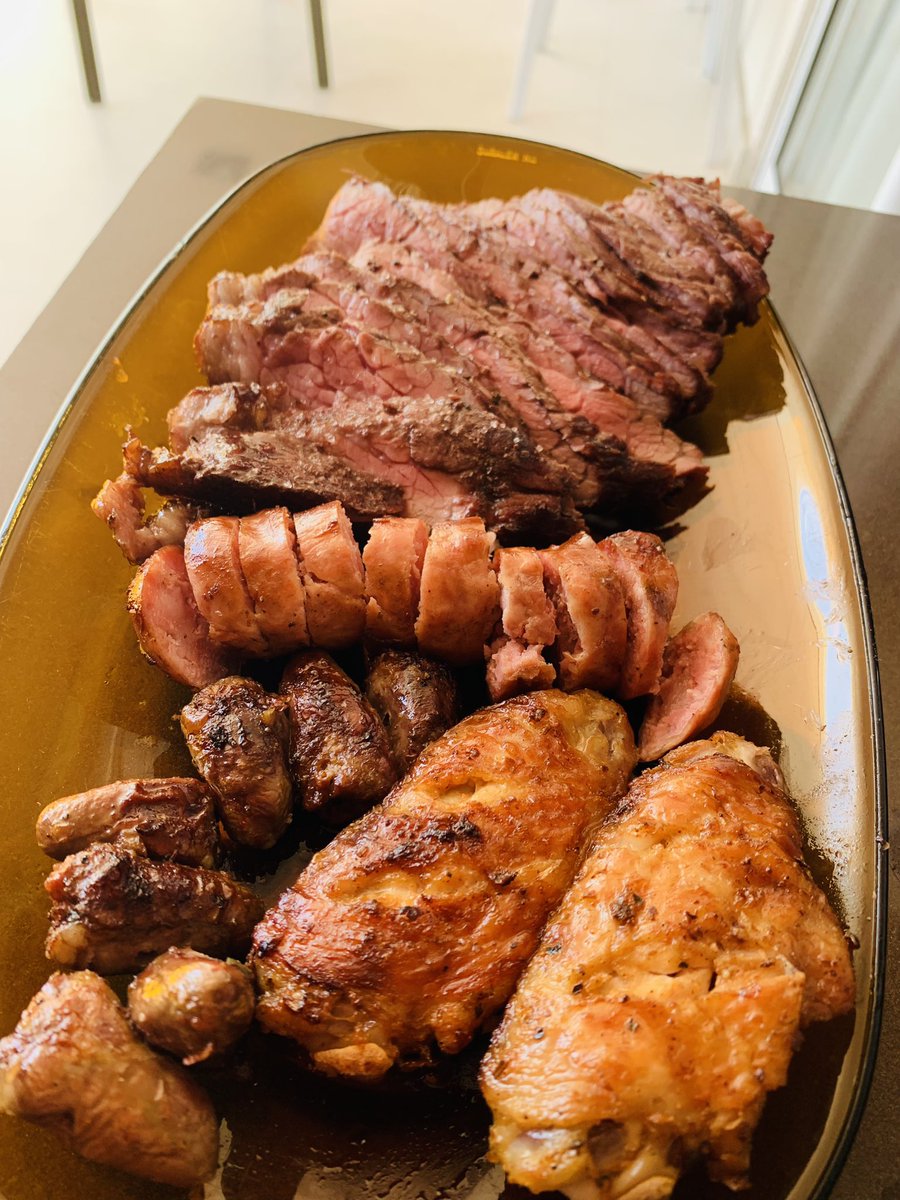 MatheusA50's tweet photo. #Sabado de Mt #churrasco estava #show. #bbq #bbqbr #play #fds https://t.co/TtB9V1JxoW