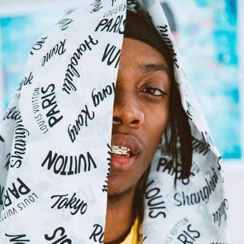 25TOTEE's tweet photo. A collab of Nasty C &amp; frank casino could be hit https://t.co/VK9m1t467c