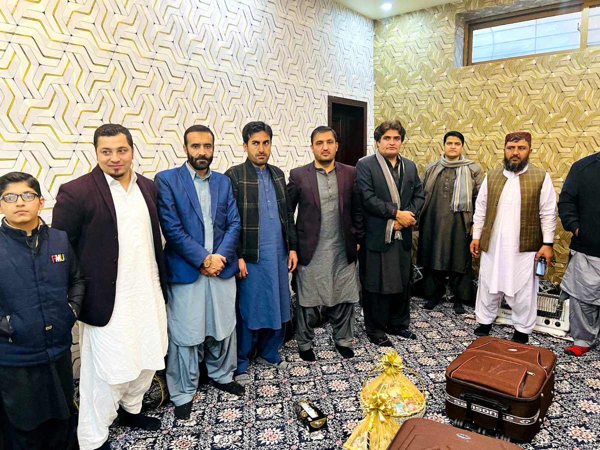 imuhammad_aslam's tweet photo. My younger brother Waqar kakar got engagement. https://t.co/oUdUKRt2en